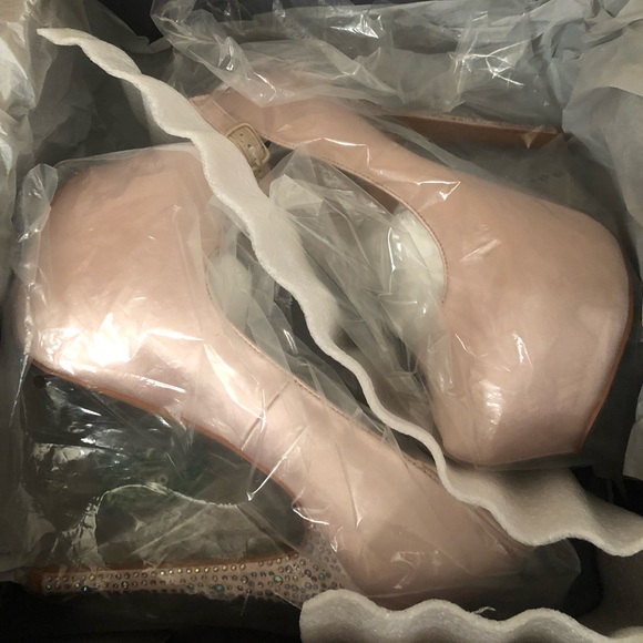 H By Halston Hilary2 Rhinestone Heel Blush Pink 6 - Picture 2 of 8